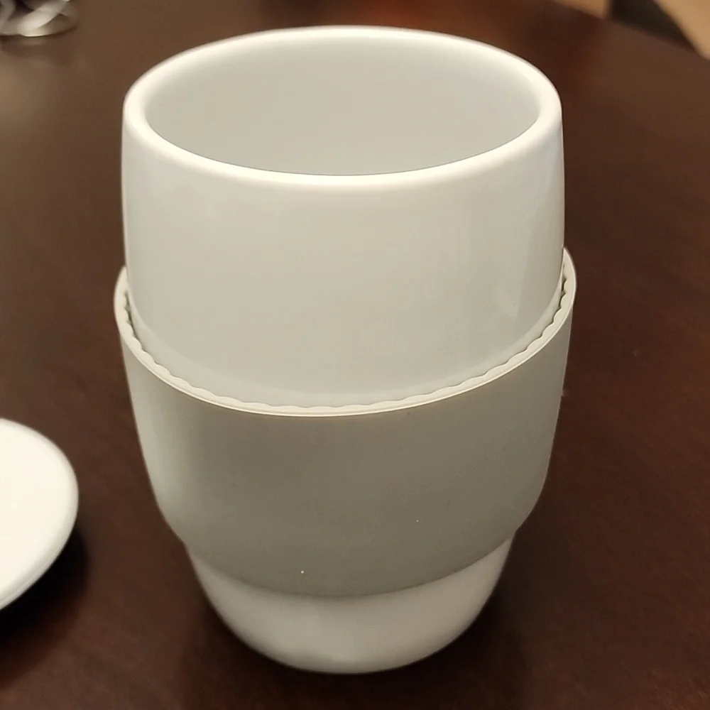 Pampered Chef Ceramic Egg Cooker Microwave w/Silicone Sleeve